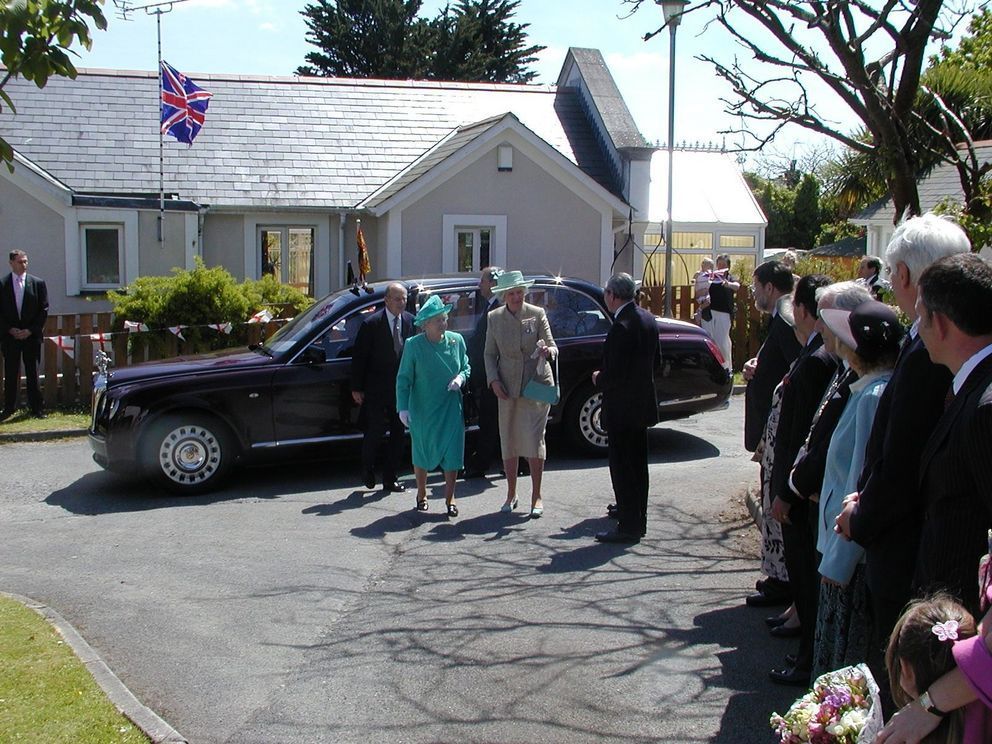 The Queen arriving in Mountford House, Truro with Lady Mary Holborow in June 2006
