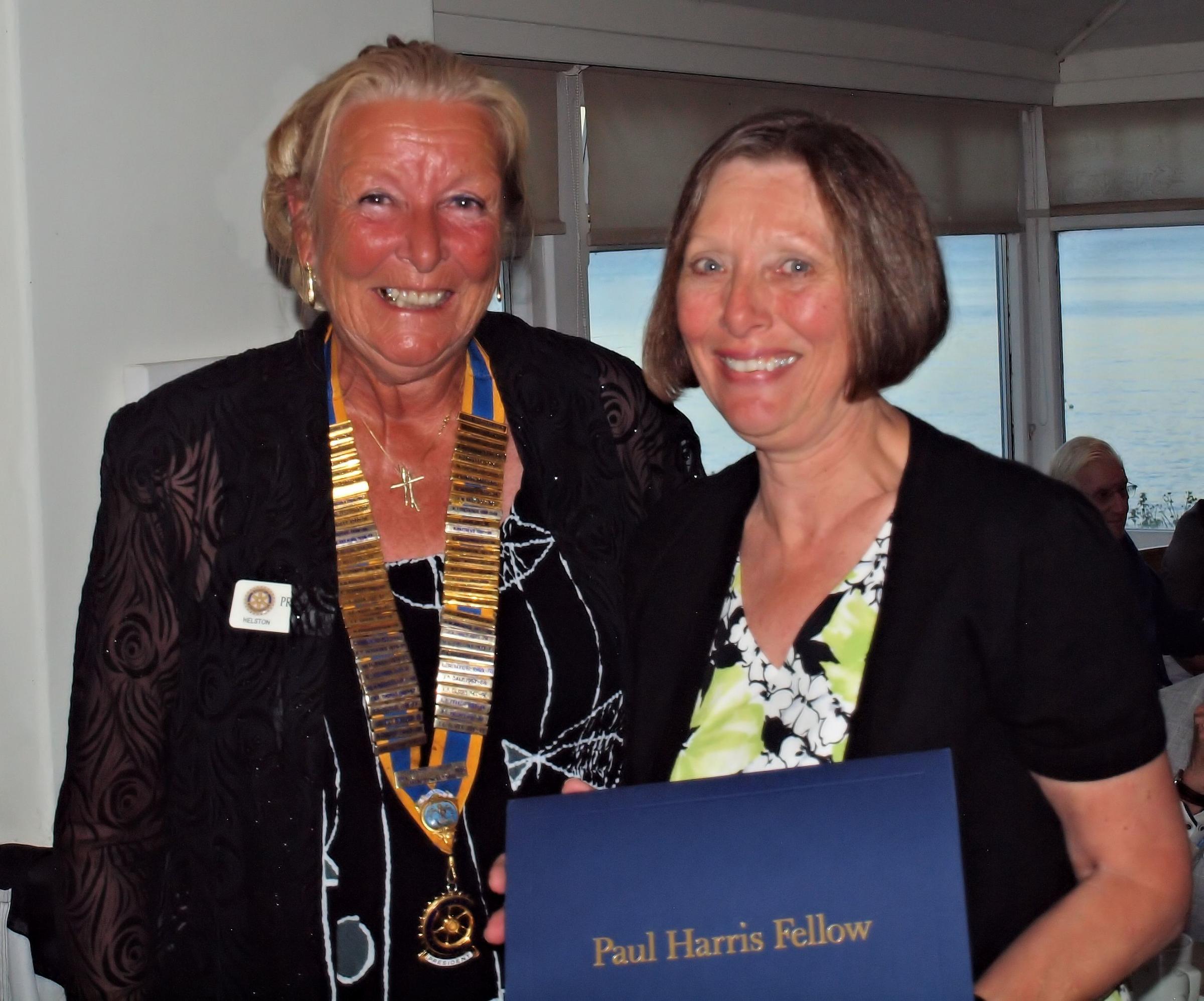 Amanda Boxer presents Linda Dunford with Paul Harris Fellowship