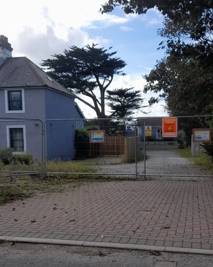 The former Sandbank holiday park, near Hayle, is still standing empty despite the council purchasing it for emergency housing. The council promises residents will move in within days (Image: LDRS)