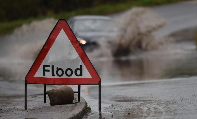Flood warning for River Hayle and risk to properties St Erth 