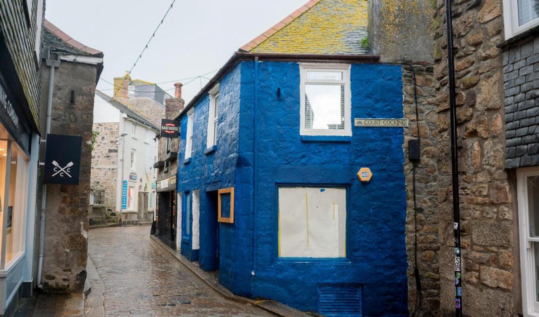 Uproar as building in St Ives Cornwall painted 'Smurf blue' 