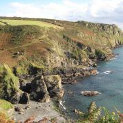 A hike around Nare Head has been named best in Cornwall on the HiiKER app