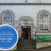 A plaque is to be placed on The Old Town Hall at the top of the High Street