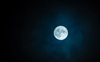 Snow Moon 2022: How to see the rare full moon in Cornwall. Picture: Canva