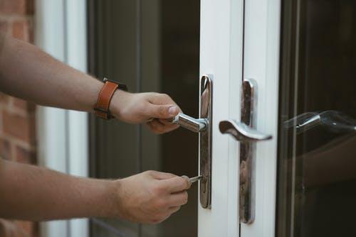 Burglaries in Falmouth prompt police warning to lock doors | Falmouth Packet